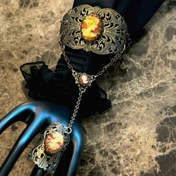 COPY - Antique VRare Rare x3 cameos Slave Bracelet Marked Numerous Places 925 - Picture 14 of 15